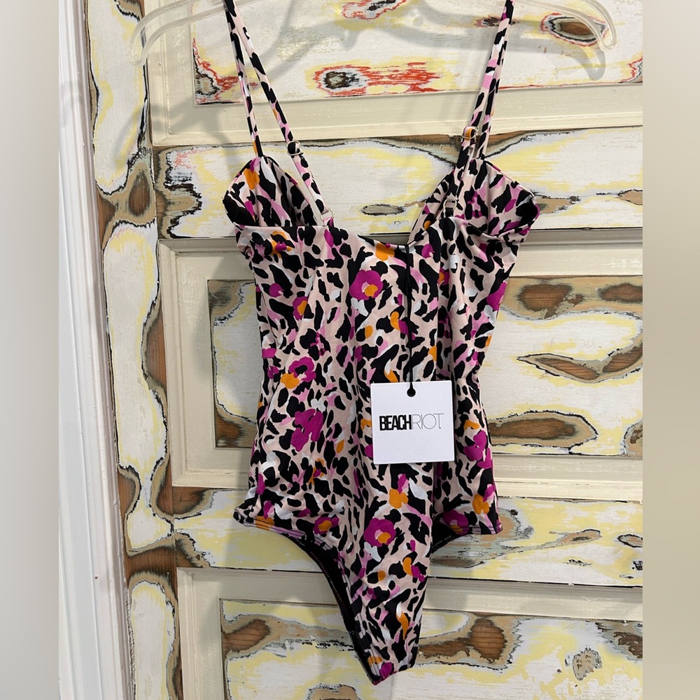Beach Riot Mia One-Piece NWT! - Picture 10 of 13